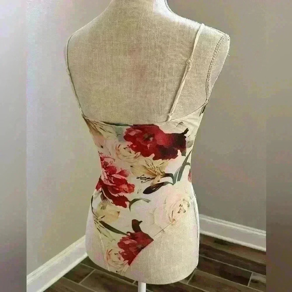 Windsor - Floral Bodysuit Xsmall - Picture 9 of 16